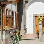 Casa Lucia Bed & Breakfast 4*