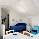 Casa Lucia Bed & Breakfast 4*