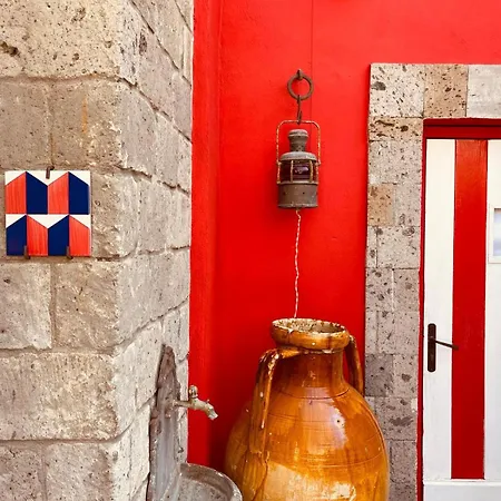 Casa Lucia Bed & Breakfast 4*