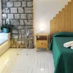Casa Lucia Bed and Breakfast 4*