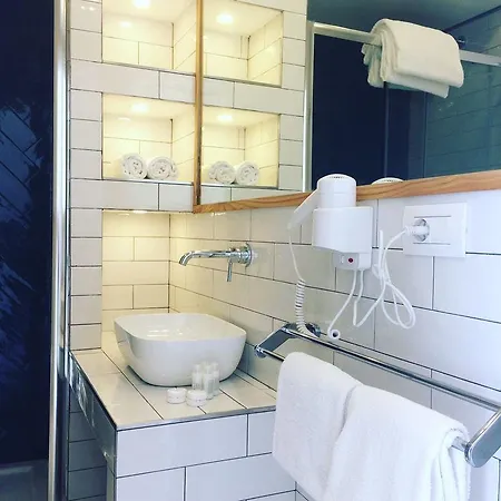 Bed & Breakfast Casa Lucia 4*