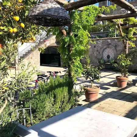 Casa Lucia Bed & Breakfast